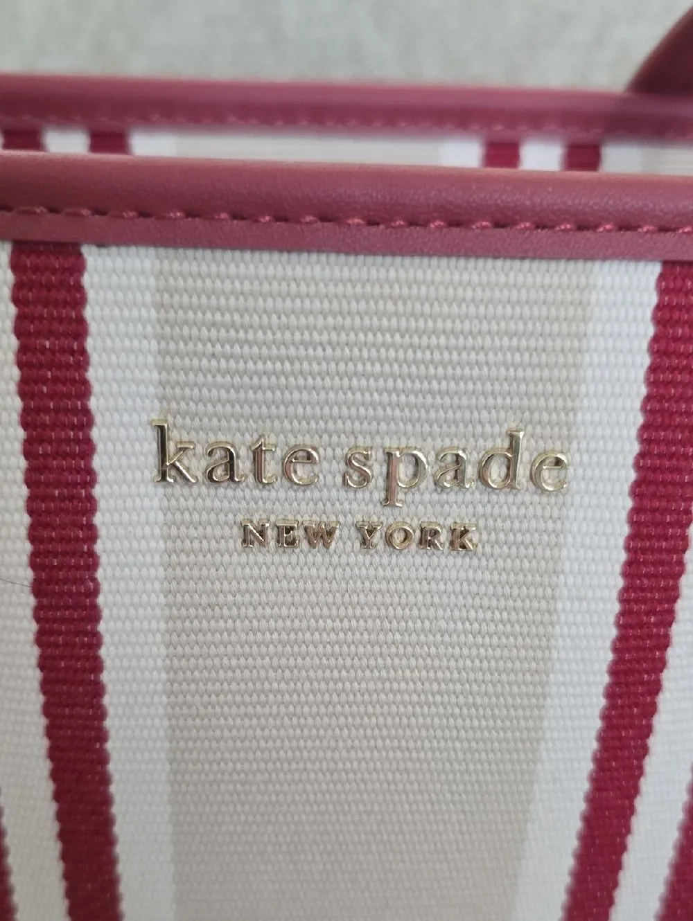 Kate Spade Market Sam Red Cream Striped Shoulder Handbag